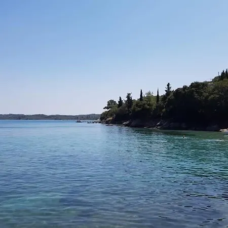 Corfu's Calm Oasis - Serene Retreat Kouspádhes