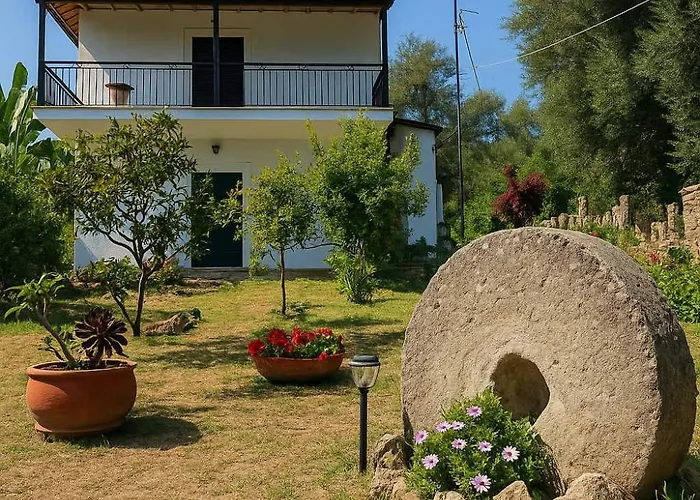 Ferienhaus Corfu's Calm Oasis - Serene Retreat Kouspádhes
